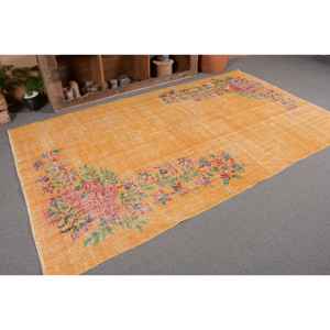 Alfombra turca vintage de 5,6x9,4 pies, diseño de retazos amarillos, material de lana con respaldo de látex para sala de estar o pasillo para adolescentes - Product Image 5