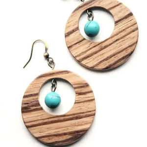 Ensemble de boucles d'oreilles en bois pour femmes à la mode 5 pièces avec base en bois classique perle pierre couleur bonbon bijoux pour anniversaire - Product Image 1