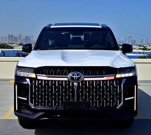 Noir 2024 LAND CRUISER 300 GXR SAHARA V6 4x4 d'occasion avec toit ouvrant panoramique, démarrage à distance, sièges en cuir foncé, technologie automatique - Product Image 1