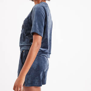 Material duradero recién llegado conjunto de pantalones cortos de terciopelo para mujer conjunto de pantalones cortos de terciopelo cómodos de gran tamaño para mujer - Product Image 6