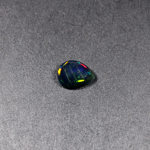 หินโอปอลหลากสีหลายลูกแพร์10x8มม. สีดำธรรมชาติอัญมณี1.65ชิ้นสำหรับทำเครื่องประดับ - Product Image 3