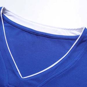 Traje de baloncesto en blanco Premium personalizado para sudor, conjunto de ropa deportiva, uniformes de baloncesto de tamaño imprimible, camiseta de baloncesto - Product Image 3