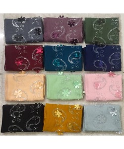 Robes de mariée de luxe pour femmes au Pakistan SalwarKameez Design avec costume - Product Image 5