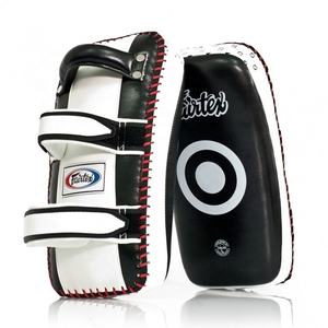 Ventes en gros de boucliers de frappe Fairtex personnalisés, de haute qualité, coussinets thaïlandais, coussinets d'entraînement pour arts martiaux, coussinets de boxe thaïlandais, boucliers de frappe pour le kick-boxing - Product Image 1