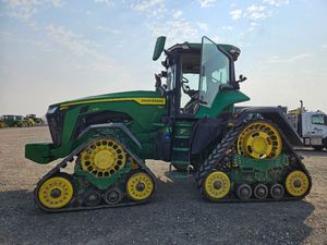 Tractor Agrícola de Gran Formato 2021 8RX 370 de 4 Ruedas Motrices, 370HP, Transmisión por Engranajes, Alta Productividad - Product Image 4