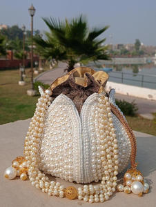 Nouveauté, superbe sac à main imprimé gaufré multicolore, Zardozi, pour travail, soirée nuptiale, sac à main traditionnel pour femmes - Product Image 4