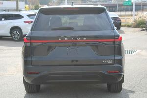 Offre exceptionnelle : Lexus TX 350 Premium AWD d'occasion 2024 - Product Image 5
