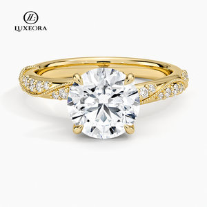 แหวนเพชรเพาะเลี้ยงทรงกลม Luxeora IGI Certified 1 กะรัต สี D ความสะอาด VS พร้อมเพชรประดับด้านข้างแบบฝังเพชร แหวนเพชรทอง 14K 18K - Product Image 1