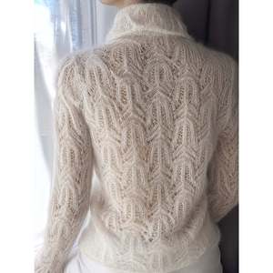 Pull à col roulé en maille ouverte pour femmes, grande taille, manches longues, avec broderie et fermeture éclair - Product Image 2