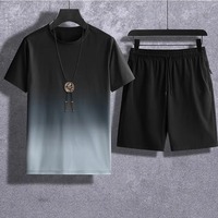 Personalizado para hombres 2025 nuevo Hong Kong viento gradiente verano fino suelto traje deportivo de secado rápido para hombres traje de dos piezas fresco