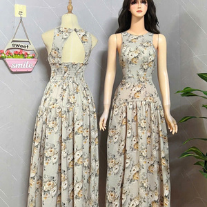 Robe élégante pour femmes à col et manches courtes, alliant parfaitement élégance, confort, décontracté et formel pour divers événements, maxi en soie - Product Image 3