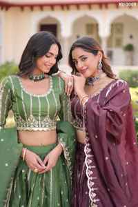 Traje Tradicional Indio, Lehenga Choli con Bordado de Lentejuelas y Zari Dorado, para Bodas y Festivales, para Mujer - Product Image 4