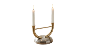 Candelabro decorativo de metal con estructura elegante, perfecto para sala de estar, comedor y eventos. - Product Image 2