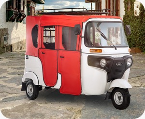 Achetez un tricycle électrique 2026 à carrosserie ouverte, un rickshaw commercial à 3 roues, un taxi pour utilisation sur les routes montagneuses rurales, 4 passagers, 80 km/h - Product Image 1