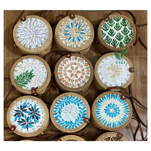 Elegante Monedero De Ratán Con Patrón De Nácar Para Fiesta Y Eventos - Product Image 6