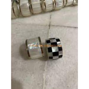 Lot de 4 ronds de forme ronde en corne naturelle pour la décoration de table Tailles personnalisées Porte-serviettes pour hôtels et restaurants - Product Image 5