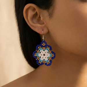 Boucles d'oreilles perlées artisanales Neelkanth, bijoux de corps tendance - Product Image 2