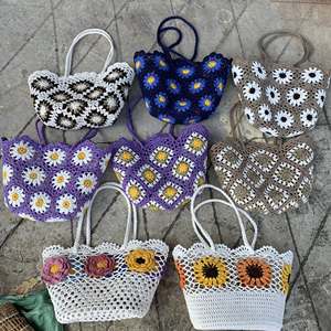 กระเป๋าฟางทำมือจากเวียดนาม ใช้วัสดุฟางธรรมชาติ สำหรับการช้อปปิ้ง ท่องเที่ยว และเป็นเครื่องประดับแฟชั่น - Product Image 3