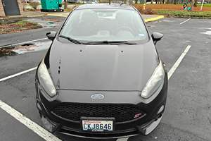 F-ord F-iesta ST 2017 d'occasion, 1 propriétaire, boîte manuelle 6 vitesses, turbo 4 cylindres, quasi d'origine - Product Image 2