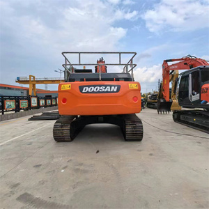 Excavatrice sur chenilles Doosan DX300LC-9C d'occasion, robuste, non remise à neuf, en bon état, à vendre - Product Image 5
