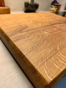 Planche à découper carrée en bois faite à la main élégante-Plateau en bois de noyer naturel Durable et durable Planche de service de 12mm d'épaisseur - Product Image 4