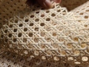 Sangle de canne en rotin naturel Matériau renouvelable écologique pour une conception durable - Product Image 6