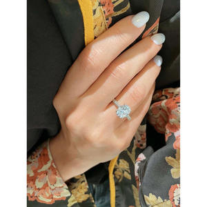 Anillo de Compromiso de Diamante Solitario de Forma Ovalada, Oro Puro, Diamante Cultivado en Laboratorio Certificado, con Engaste de Puntas, Joyería de Lujo para Mujer - Product Image 5