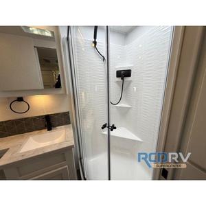 Accessoires intérieurs pour camping-car Renegade Valencia 39RB 2026 - Product Image 3