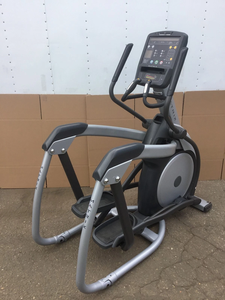 Elliptique Matrix E-3X avec suspension, 8 programmes d'entraînement, EFFICACE - Product Image 4