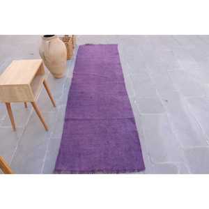 Alfombra Turca Vintage de 2.5x8.8 pies, Alfombra de Lana con Rayas Marrón Púrpura - Product Image 1