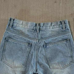 Pantalones cortos desgastados de algodón 100% hechos a medida con dobladillo deshilachado Estilo callejero Patrón sólido Disponible en pedidos a granel - Product Image 4