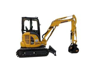 Fabriqué au Japon pour PC35 Excavatrice sur chenilles Modèle le plus petit Moteur de moteur Haute efficacité Faible nombre d'heures de travail Bon état à vendre - Product Image 1