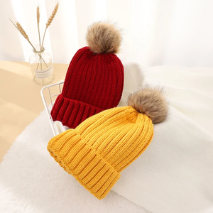 หมวกบีนนี่ถักนิตติ้งสุดหรูสำหรับฤดูหนาวหมวกปอมปอมปอมปอมบอลปลอมถอดได้โลโก้ได้วัสดุอะคริลิคหมวกบีเบิลหนาสำหรับเดินทาง - Product Image 4