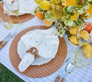 Vente en gros de ronds de serviette en rotin naturel, anneau unique, vaisselle, décoration de table, osier à la main, bon prix des artisans du Vietnam - Product Image 3