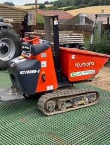 Buy reliable Kubota <b>tracked</b> compact <b>dumper</b> models featuring 700 kg payload capacity and a 20 horsepower diesel engine - Product Image 4
