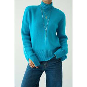 เสื้อสเวตเตอร์ถักแขนผ่าสีน้ำเงิน - Product Image 1