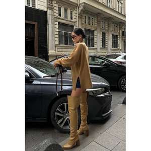 Suéter Casual de Punto con Detalle Bordado para la Temporada de Otoño-1340 - Product Image 5