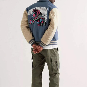 เสื้อแจ็คเก็ตบอมเบอร์หนังวีแกนของผู้หญิงเสื้อครอปเอวลอยกางเกงเอวสูงสำหรับแข่งรถหนังวีแกน2025ปักลาย - Product Image 4