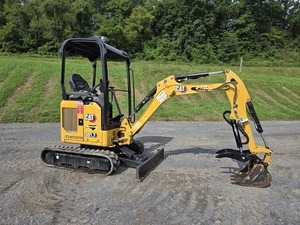 รถขุดขนาดเล็ก CAT 301.7CR เครื่องจักรก่อสร้าง รถขุดตีนตะขาบ คุณภาพดี - Product Image 2