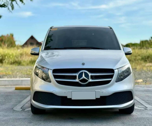 Mercedes-Benz V220d 2021 Seminuevo, Volante a la Izquierda, 8 Asientos, Emisión Euro V, en Venta - Product Image 3
