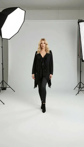 Chaqueta Sierra Auténtica de Mezclilla Recta Estilo Urbano con Detalle de Volantes 100% Algodón para Limpieza en Seco - Product Image 3