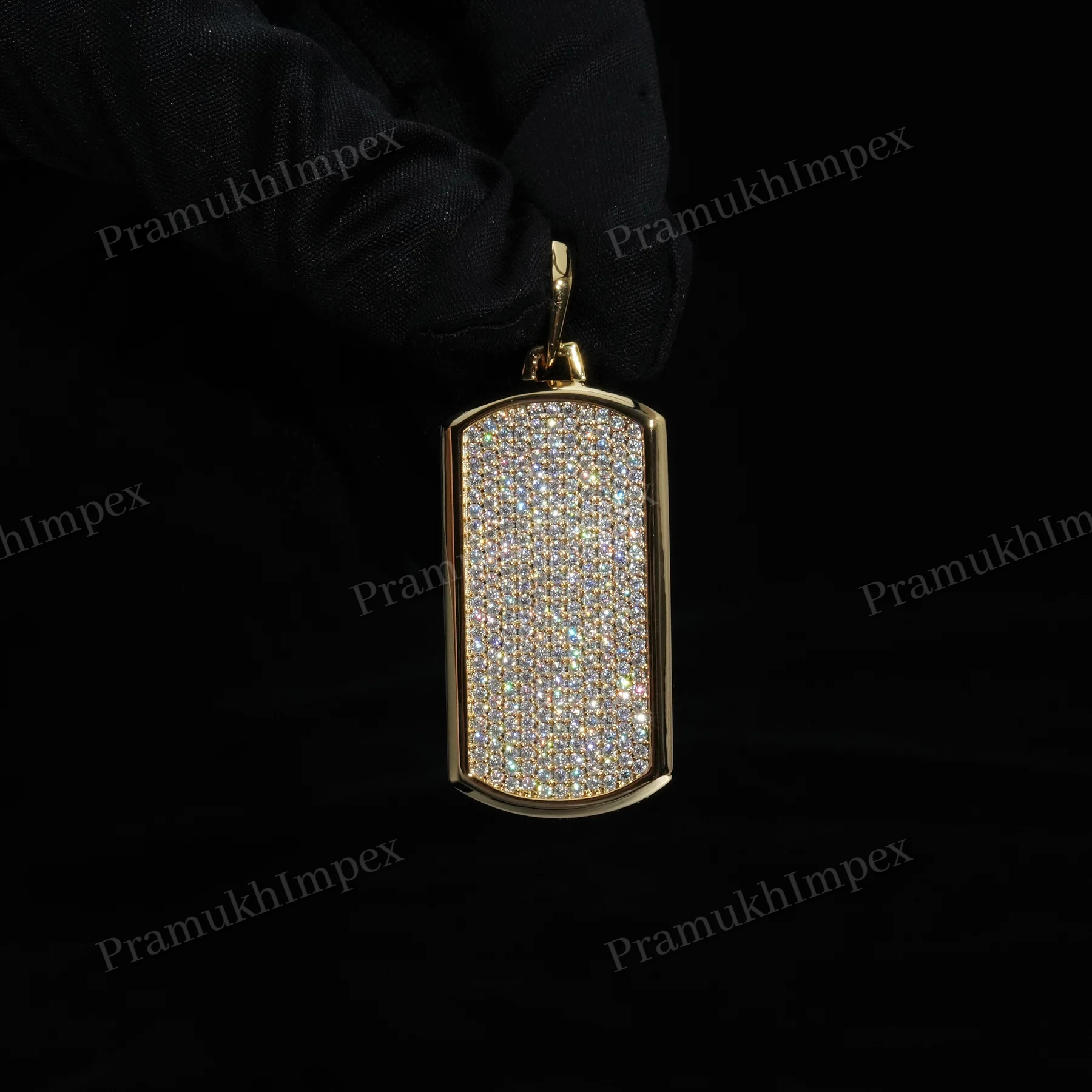 สีเหลือง