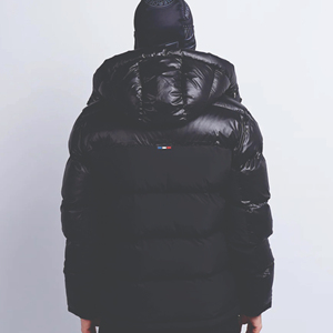 Chaqueta acolchada de diseñador personalizada al por mayor de estilo informal para hombre burbuja de invierno de algodón brillante con cierre de cremallera reversible OEM - Product Image 4