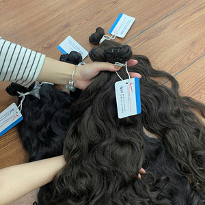 Produit phare : Extensions de cheveux humains vietnamiens bruts ondulés, couleur piano, super double drawn, double trame, haute qualité - Product Image 5