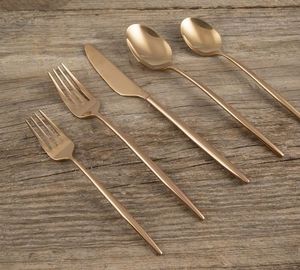 Juego de Cubiertos de Diseño Elegante y Sencillo con Acabado Dorado y Plateado, Cubiertos Duraderos para el Hogar, Cocina, Catering y Eventos, de la India - Product Image 1