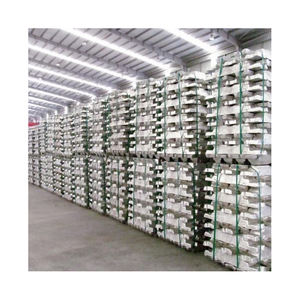 Lingotes de aluminio de alta calidad entregados a procesadores de metal en todo el mundo que respaldan la extrusión y fabricación de fundición - Product Image 1