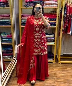 Elegantes vestidos de verano Ropa de mujer Comprar a granel Venta al por mayor en línea Casual Moda mujer desgaste Top bottom Set - Product Image 2