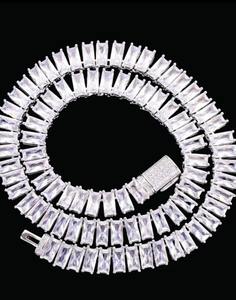 Cadena de tenis con diamantes de plata de lujo de fabricación india, diseño personalizado para hombres y mujeres, disponible a un precio asequible - Product Image 1