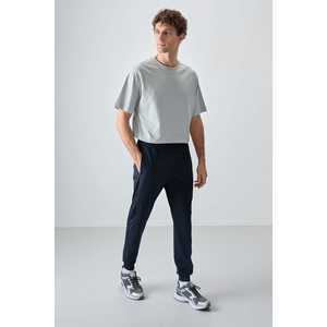 Pantalones Deportivos para Hombre, Color Azul Marino, 100% Algodón, Felpa Francesa Texturizada, Corte Estándar y Diseño Bordado-82126 - Product Image 3