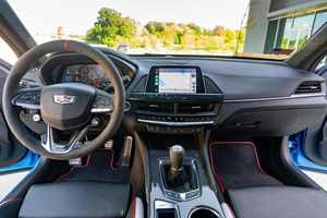 2022 Cadi-llac CT4-V Blackwing Fleetwood modèle boîte de vitesses automatique moteur Diesel capacité 8L voiture d'occasion cuir foncé intérieur R20 - Product Image 5